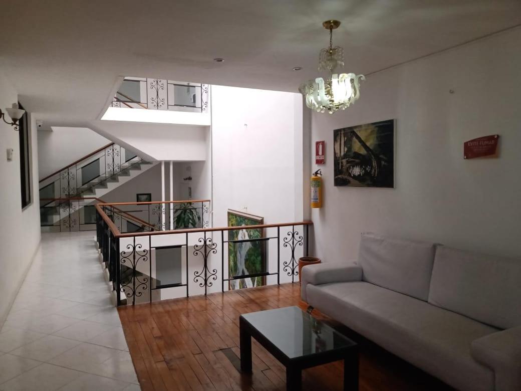 Hotel Brisas Medellín Extérieur photo