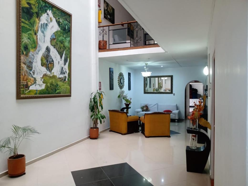 Hotel Brisas Medellín Extérieur photo