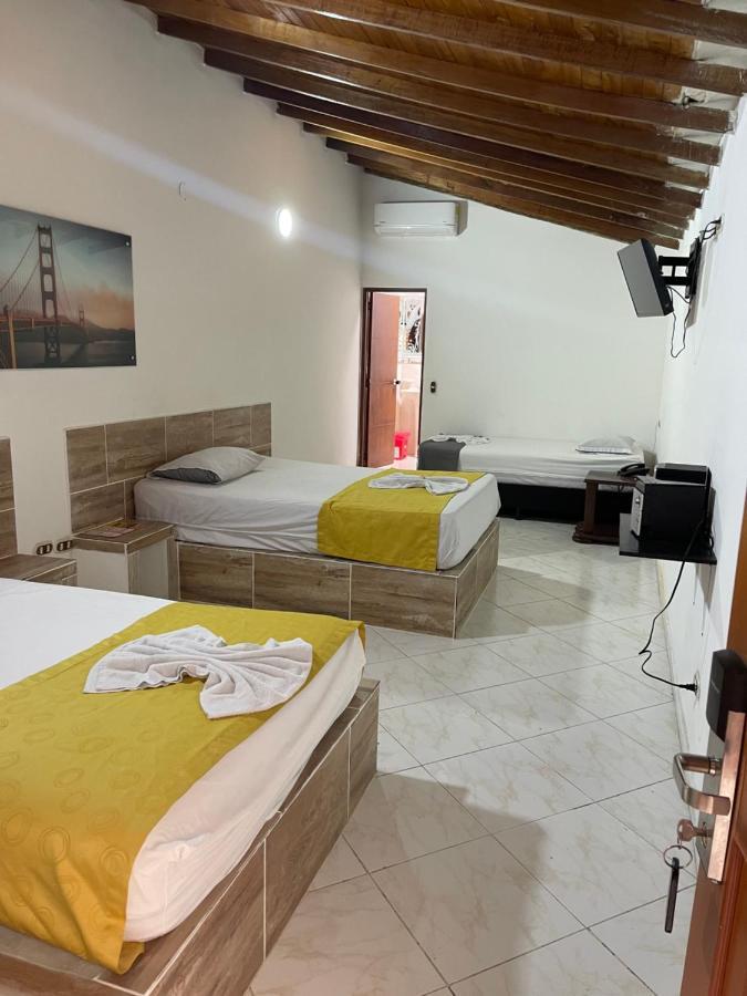 Hotel Brisas Medellín Extérieur photo