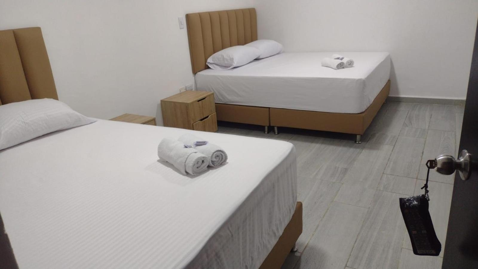 Hotel Brisas Medellín Extérieur photo