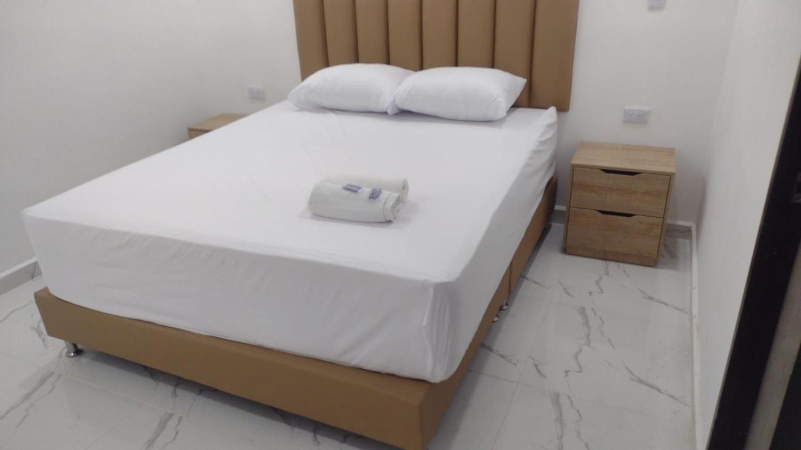 Hotel Brisas Medellín Extérieur photo